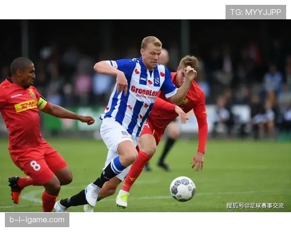 拉斯穆斯·克里斯滕森近期表现稳健,助力丹麦国家队防线稳固 拉斯穆斯·克里斯滕森近期表现稳健,助力丹麦国家队防线稳固